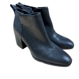 Vionic Lyssa Leather Women's Heeled Ankle Boots Black Size 10 New Without Box